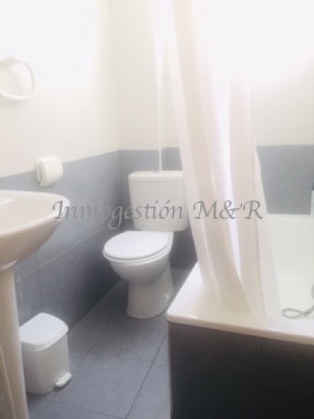 Centro, 18005, 3 Habitaciones Habitaciones, 5 Habitaciones Habitaciones,2 BathroomsBathrooms,Pisos,En Alquiler,1094 Centro, 18005, 3 Habitaciones Habitaciones, 5 Habitaciones Habitaciones,2 BathroomsBathrooms,Pisos,En Alquiler,1094