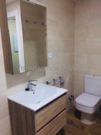 Centro, 18009, 2 Habitaciones Habitaciones, ,1 BañoBathrooms,Pisos,En Alquiler,1027 Centro, 18009, 2 Habitaciones Habitaciones, ,1 BañoBathrooms,Pisos,En Alquiler,1027