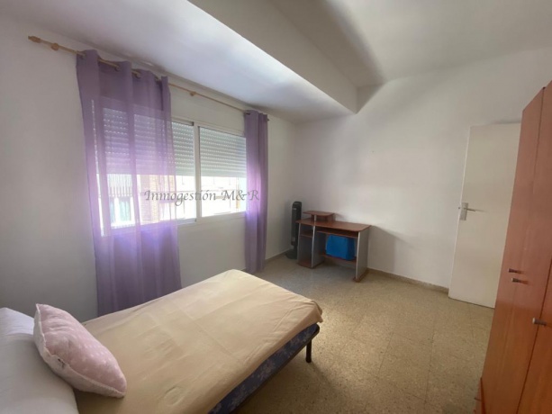 Gran Capitán, 18002, 3 Habitaciones Habitaciones, 2 Habitaciones Habitaciones,1 BañoBathrooms,Pisos,En Alquiler,1057 Gran Capitán, 18002, 3 Habitaciones Habitaciones, 2 Habitaciones Habitaciones,1 BañoBathrooms,Pisos,En Alquiler,1057